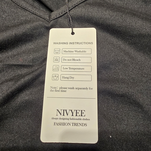 Elegant Black Ruffle Sleeve Maxi Dress - Picture 6 of 8